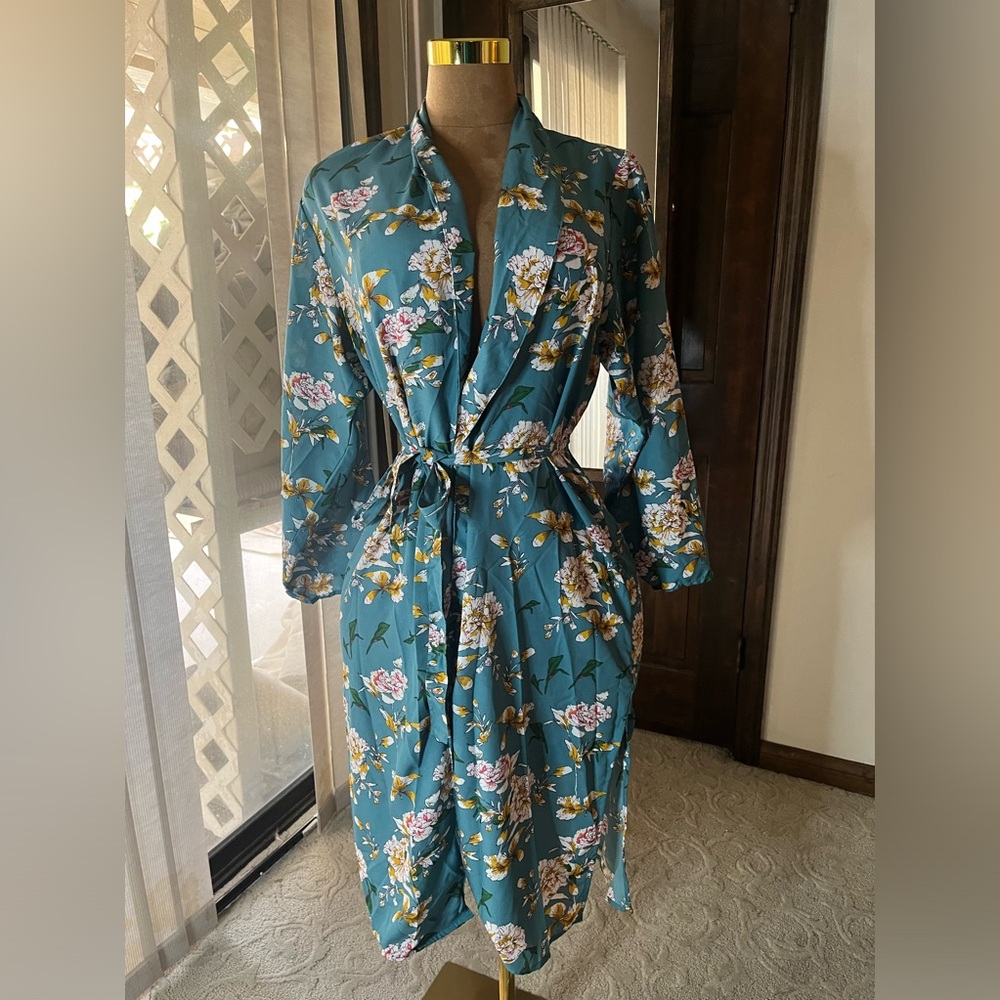 Flowered kimono